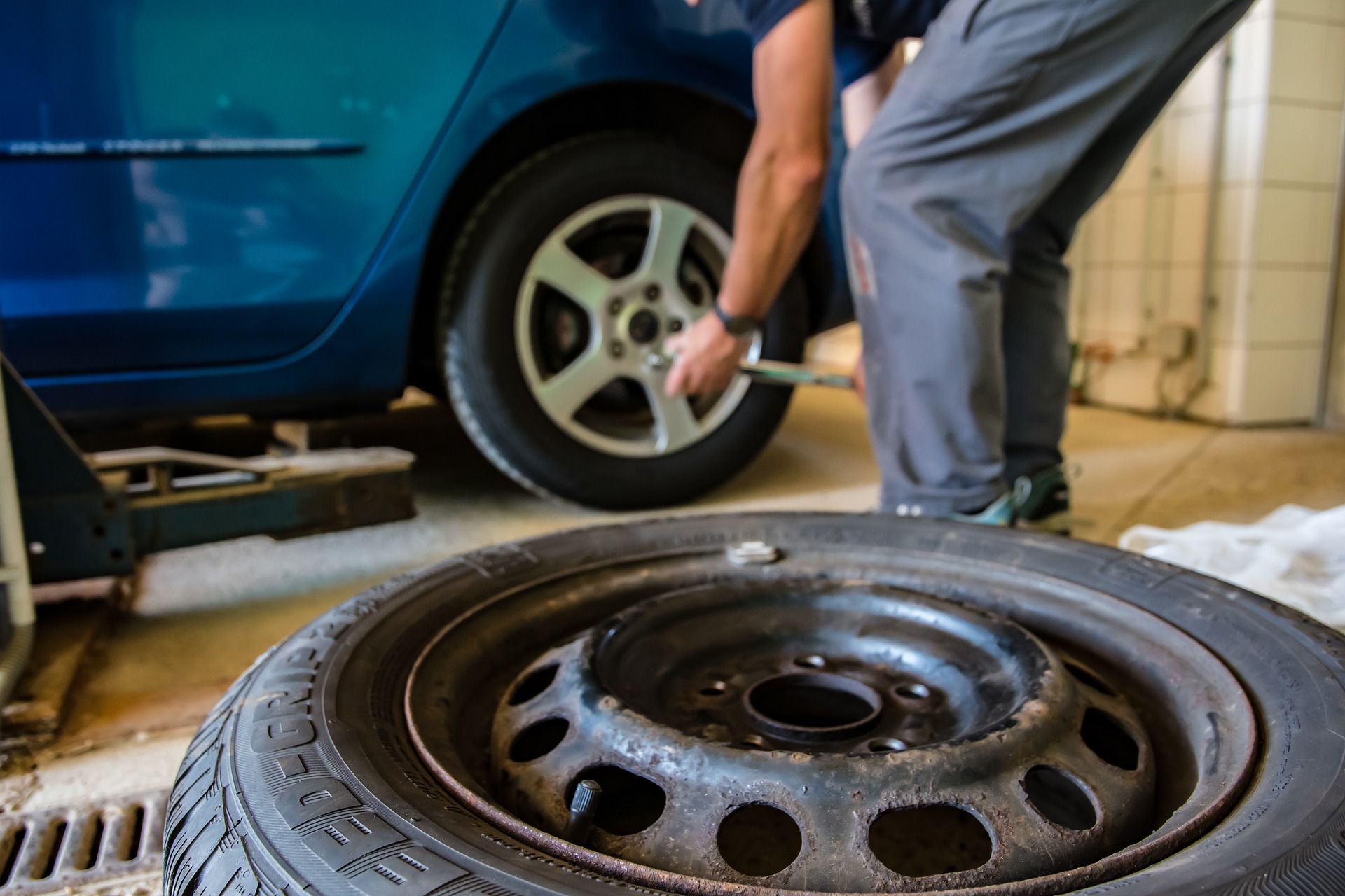 Why Is Keeping Tabs on Tyre Pressure Important?